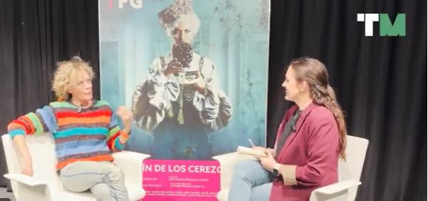 El jardín de los cerezos de Chéjov, dirigido por Juan Carlos Pérez de la Fuente, en la versión de Ignacio García May. El elenco de este montaje está compuesto por 13 actores (por orden alfabético): Juanma Cifuentes, Carmen Conesa, Helena Ezquerro, Chema León, Manuel Maciá, Borja Maestre, Cristina Marcos, Markos Marín, Noelia Marló, Chema de Miguel, José Gonçalo Pais, Marta Poveda y Jesús Torres. Una producción del teatro Fernán Gómez. Centro Cultural de la Villa en colaboración con Octubre Producciones teatromadrid.com