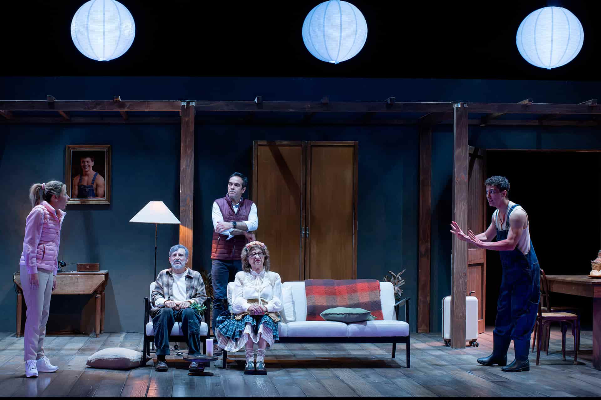 turismo rural teatro príncipe Texto: Jordi Galcerán Dirección: Sergi Belbel Reparto: Mamen García, Valeria Ros, Carlos Chamarro, Paco Déniz y Lucas Miramón